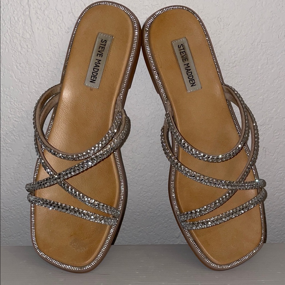 Steve Madden Women’s Wauna Bling Flat Sandals - Picture 7 of 8